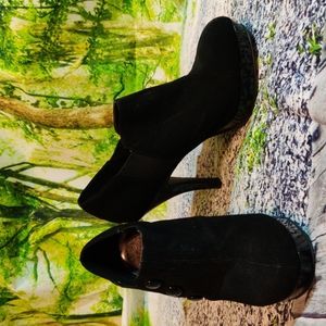 Unlisted Kenneth Cole